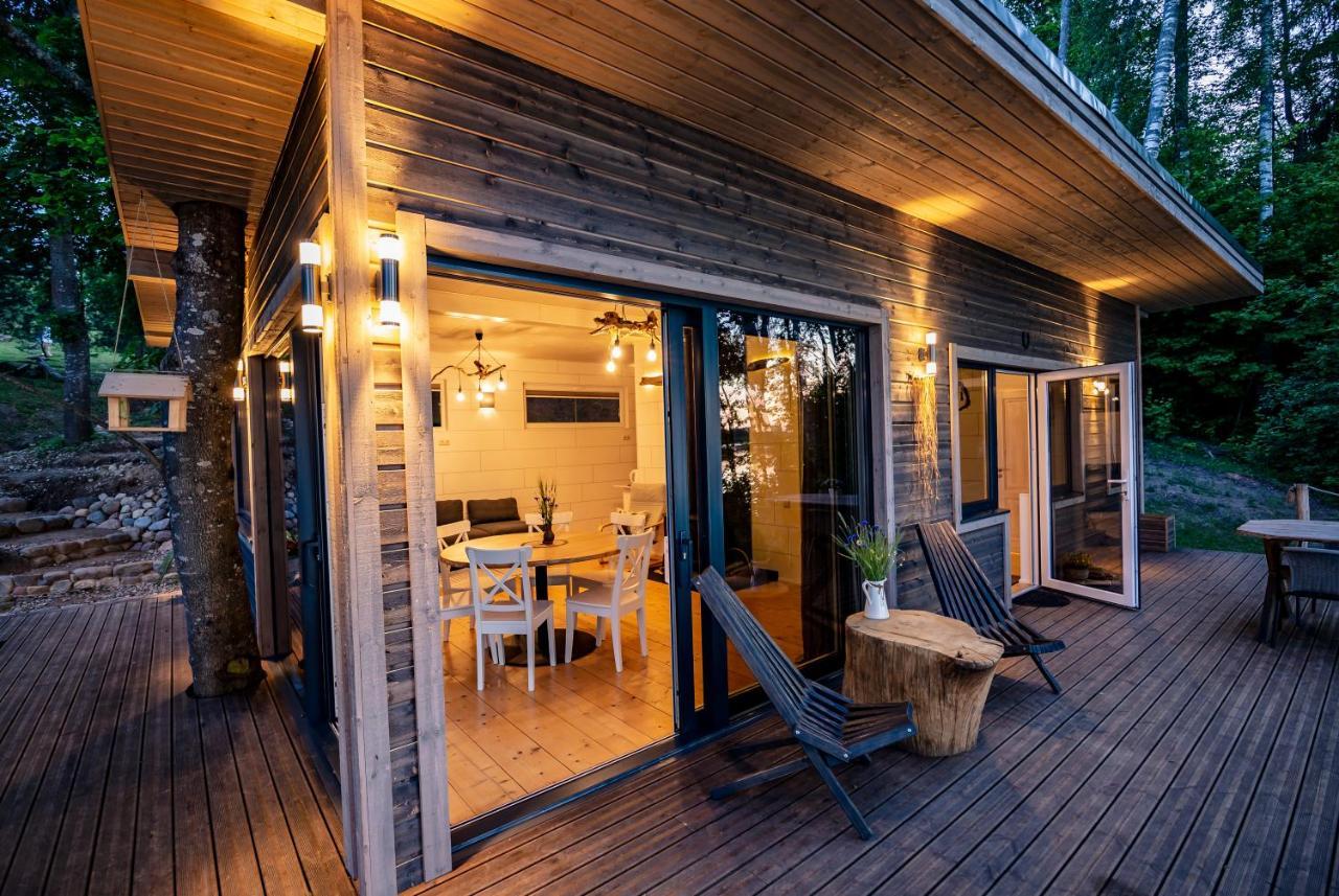 Villa Lapsu Ciems à Sece Extérieur photo