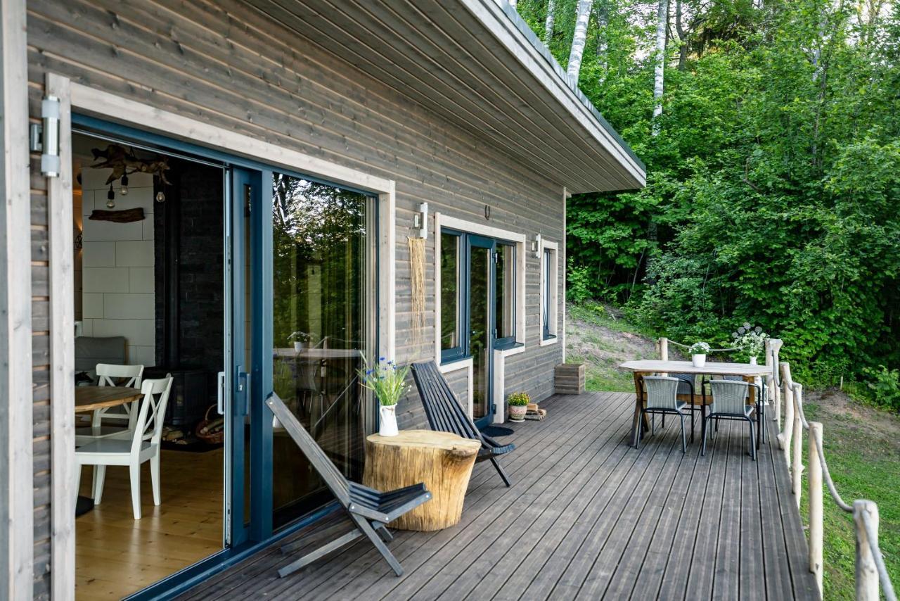 Villa Lapsu Ciems à Sece Extérieur photo